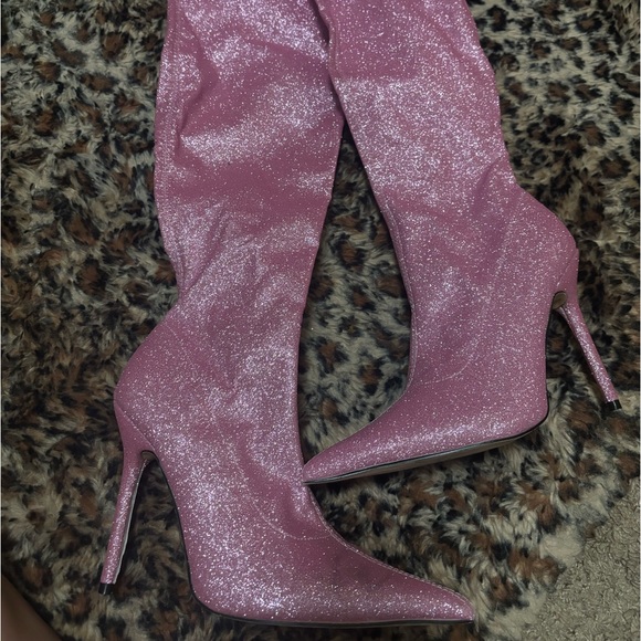 🩷Barbie Pink glitter boots🩷 - Picture 3 of 4